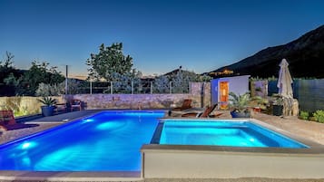 Outdoor pool, a heated pool