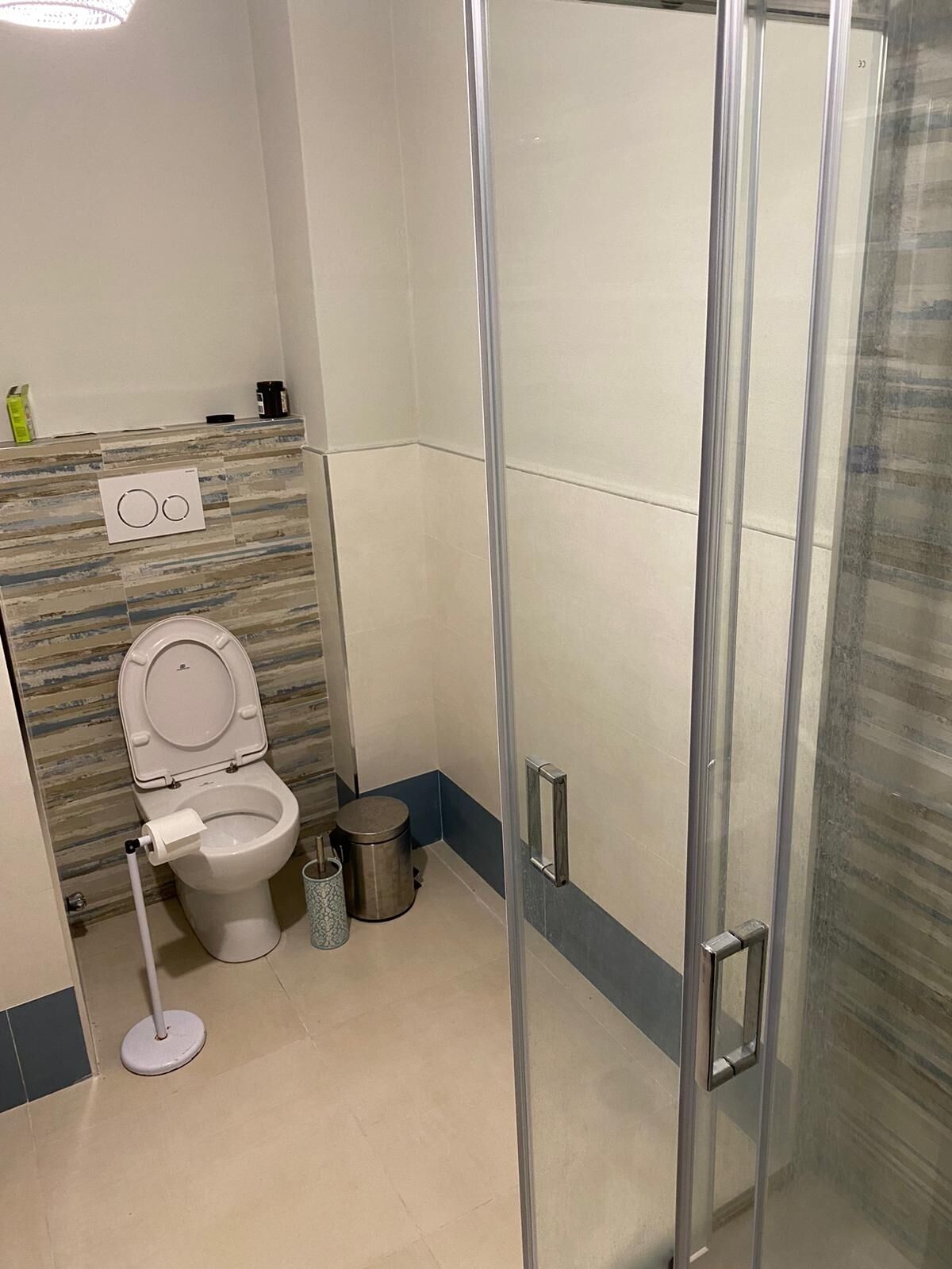 Combinazione doccia/vasca, asciugacapelli, bidet