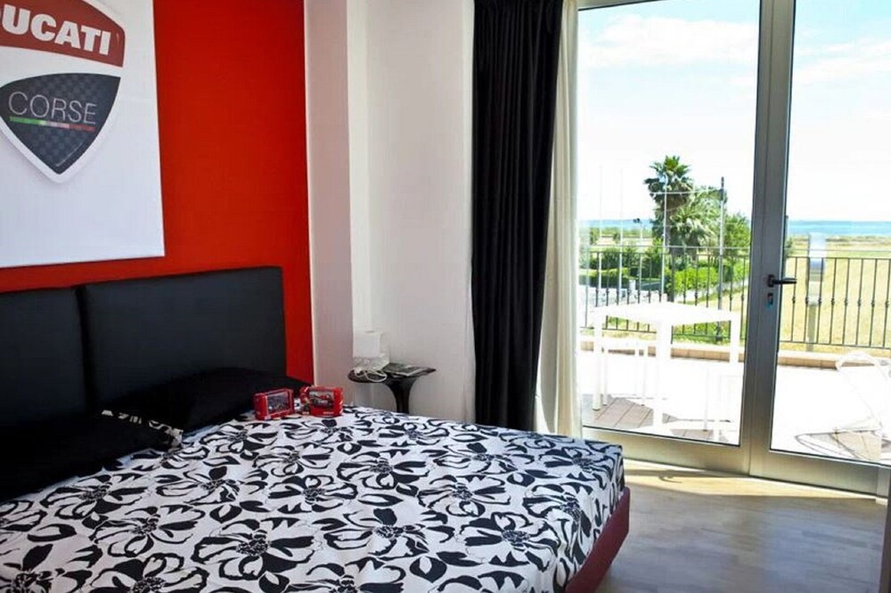 VILLA IMAGO - DUCATI ROOM