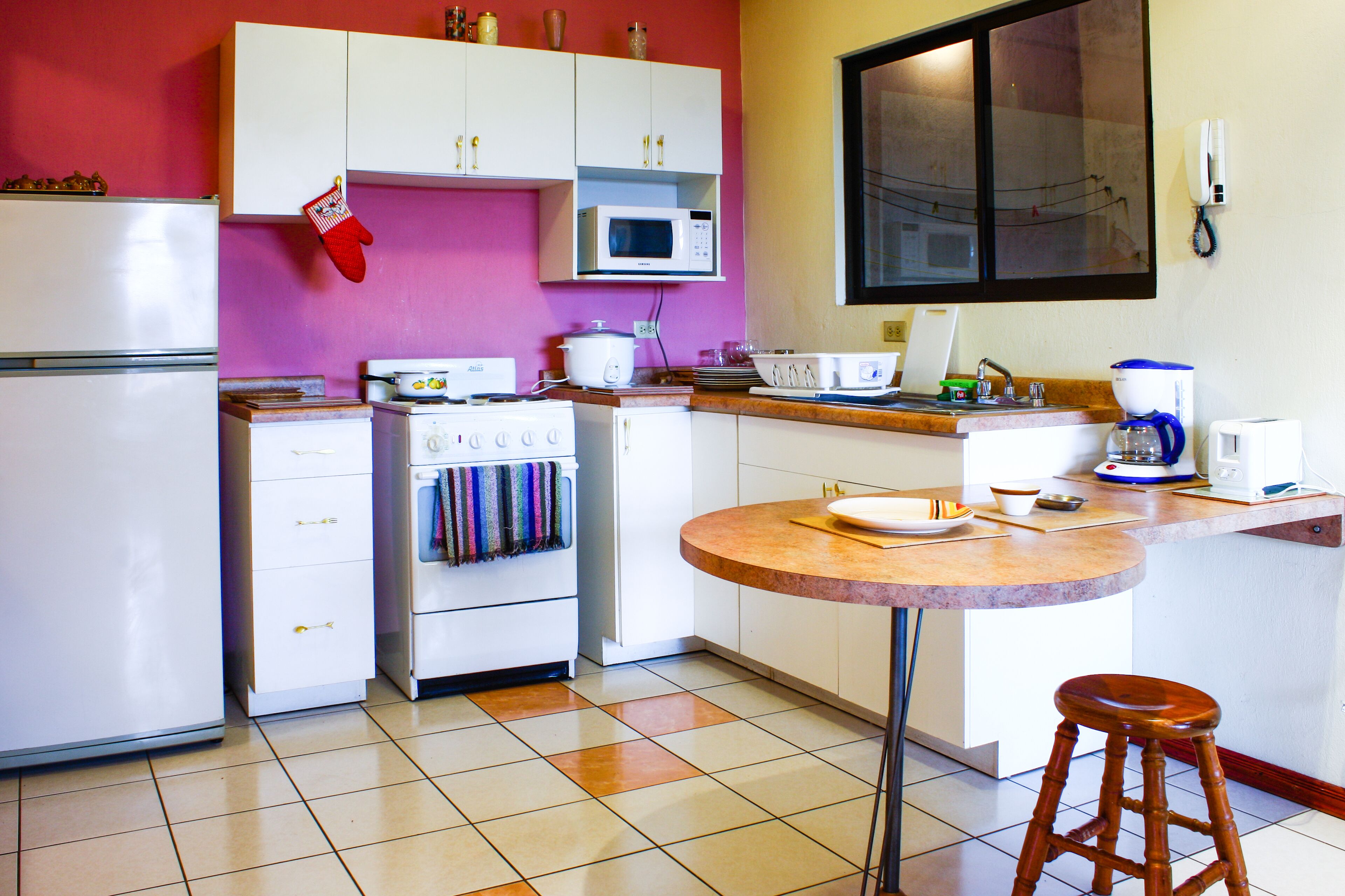 CONDO CASA INN # 5 EXCELLENT LOCATION, WIDE APARTMENT, FAMILIES, EXTENDED STAY