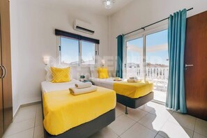 3 quartos, ferros/tábuas de passar roupa, Wi-Fi, roupa de cama