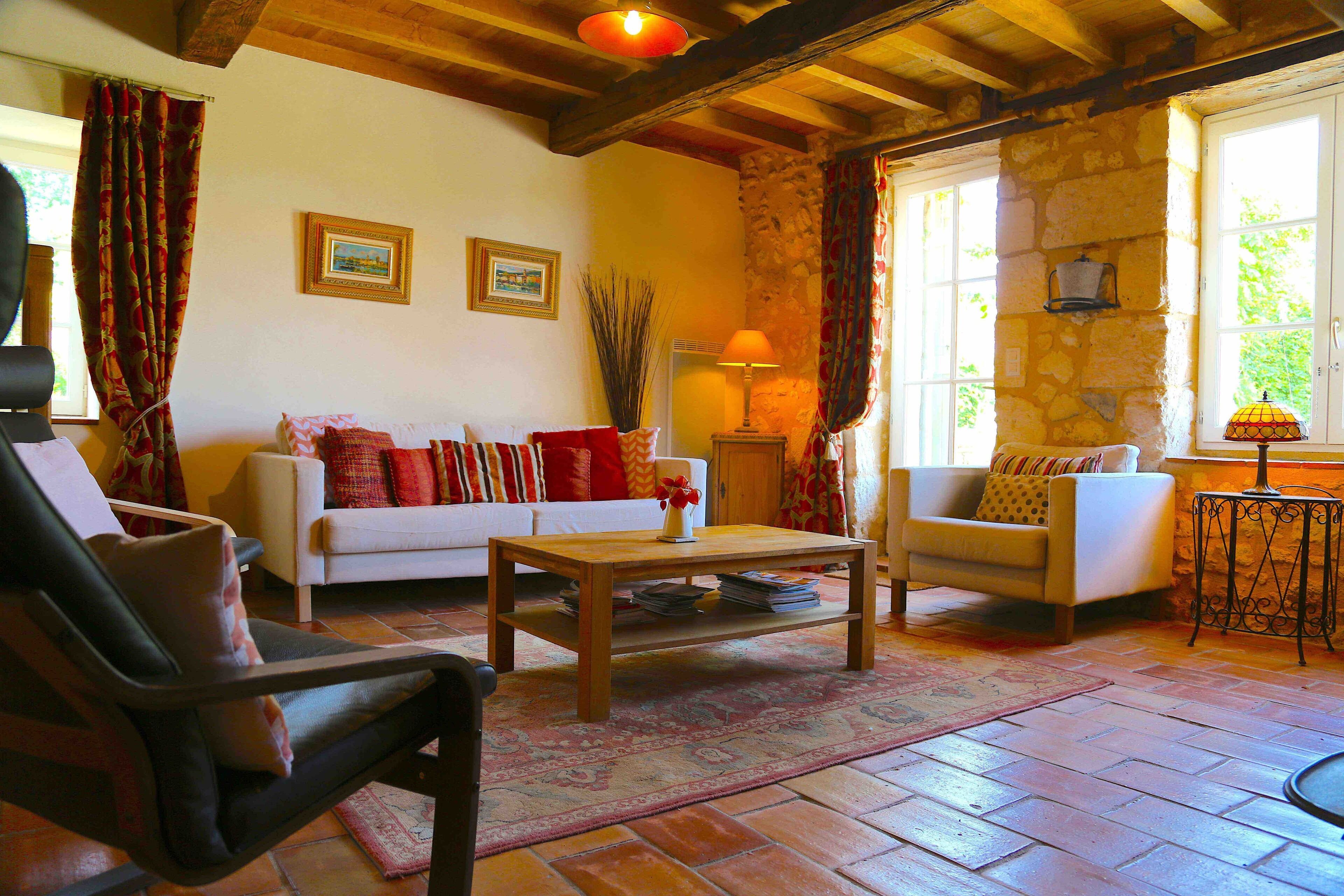 TV, fireplace, DVD player, table tennis