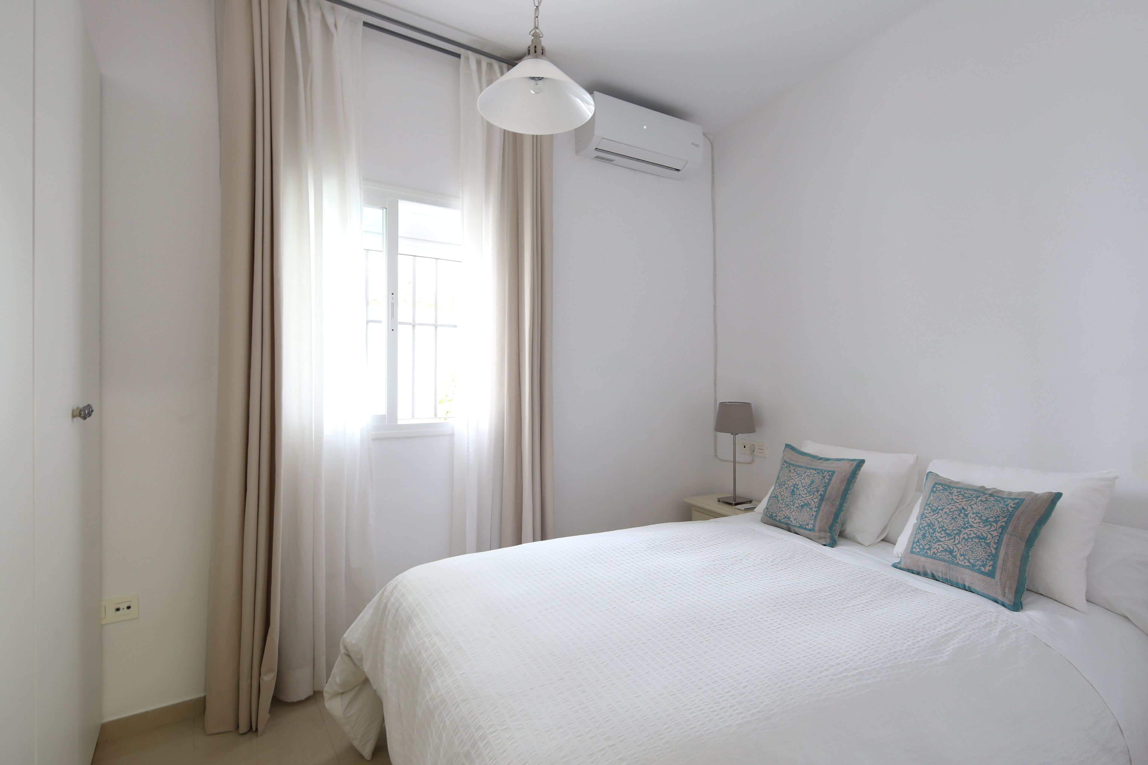 2 slaapkamers, wifi, beddengoed