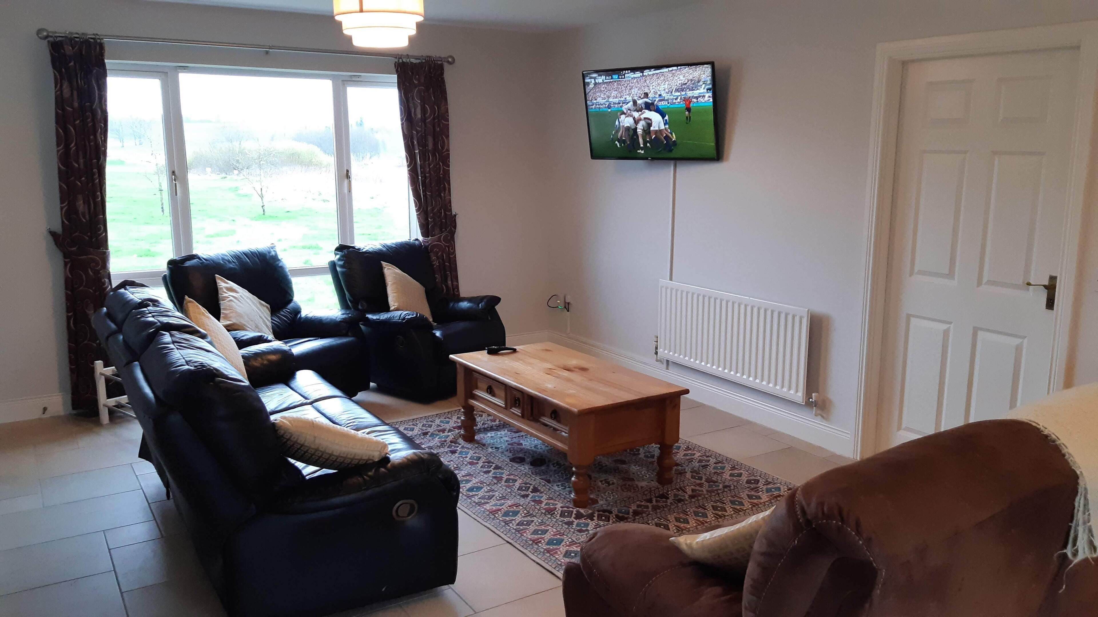 Lakeside dormer bungalow