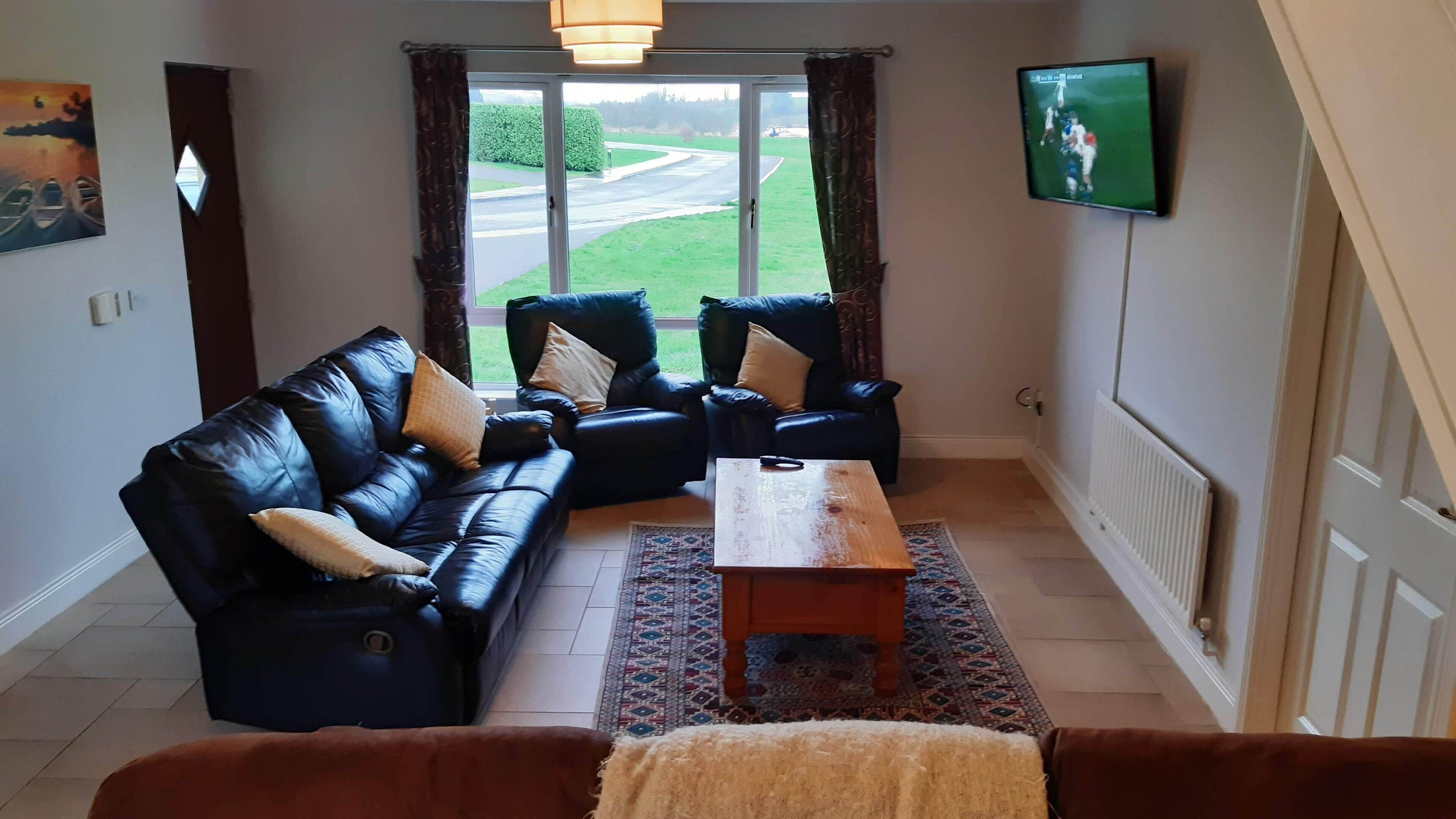 Lakeside dormer bungalow