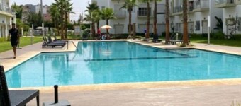 Apartment 5 mn drive from Casablanca's most beautiful beaches