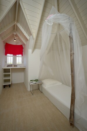 2 bedrooms, iron/ironing board, travel cot, free WiFi - CROWN VILLAS OCEANVIEW (Kralendijk)