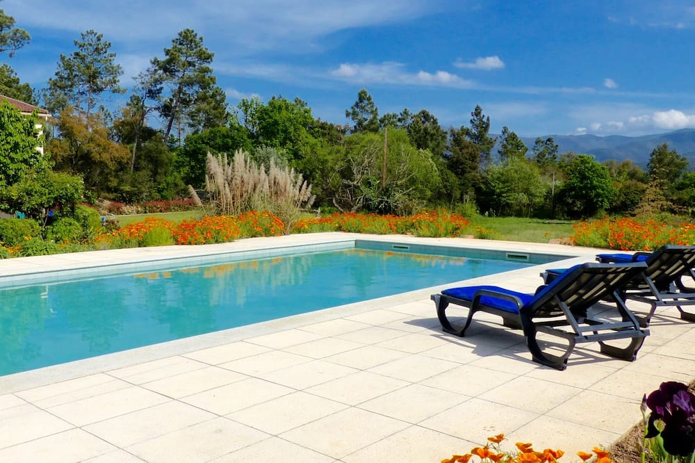 LUXURIOUS , SPACIOUS , SECLUDED VILLA WITH POOL . NON SHARED , STUNNING VIEWS