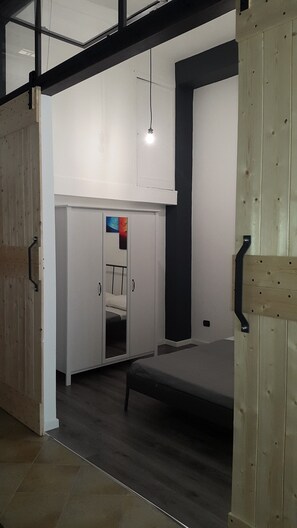 2 bedrooms, iron/ironing board, bed sheets - The Loft in Avola 10 minutes from the sea. (Avola)