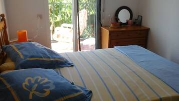 3 chambres, fer et planche Ă repasser, Wi-Fi, draps fournis