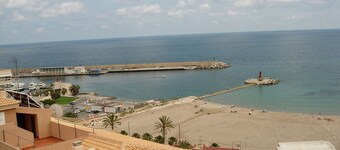 Luminoso apartamento en Villajoyosa   Numero de registro: VT-453318-A