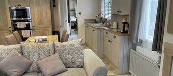 Avon Rose Stunning Caravan op Rockley Park
