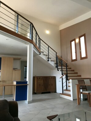 Interior - ''Minos'' Maisonette House overlooking the Minoan Palace of Knossos !! (Κnossos, Iraklion- Crete)