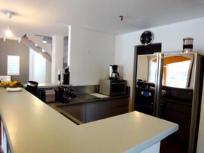 Fridge, microwave, oven, stovetop - House / Villa - SAINT FRANçOIS (Saint François)