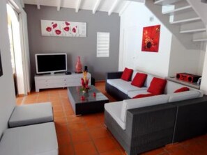 TV, DVD player, books, stereo - House / Villa - SAINT FRANçOIS (Saint François)