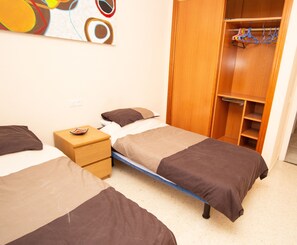2 Schlafzimmer, Bügeleisen/Bügelbrett, Internetzugang, Bettwäsche
