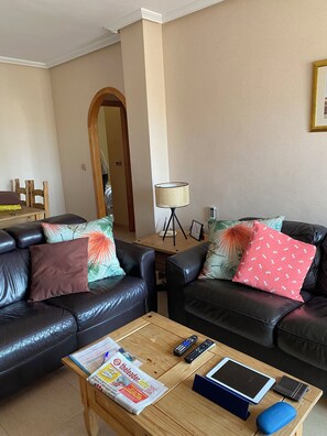 Living area - 'Casa Limones' Immaculate Apartment With South Facing Balcony with Shared Pool (Orihuela Costa, Alicante)