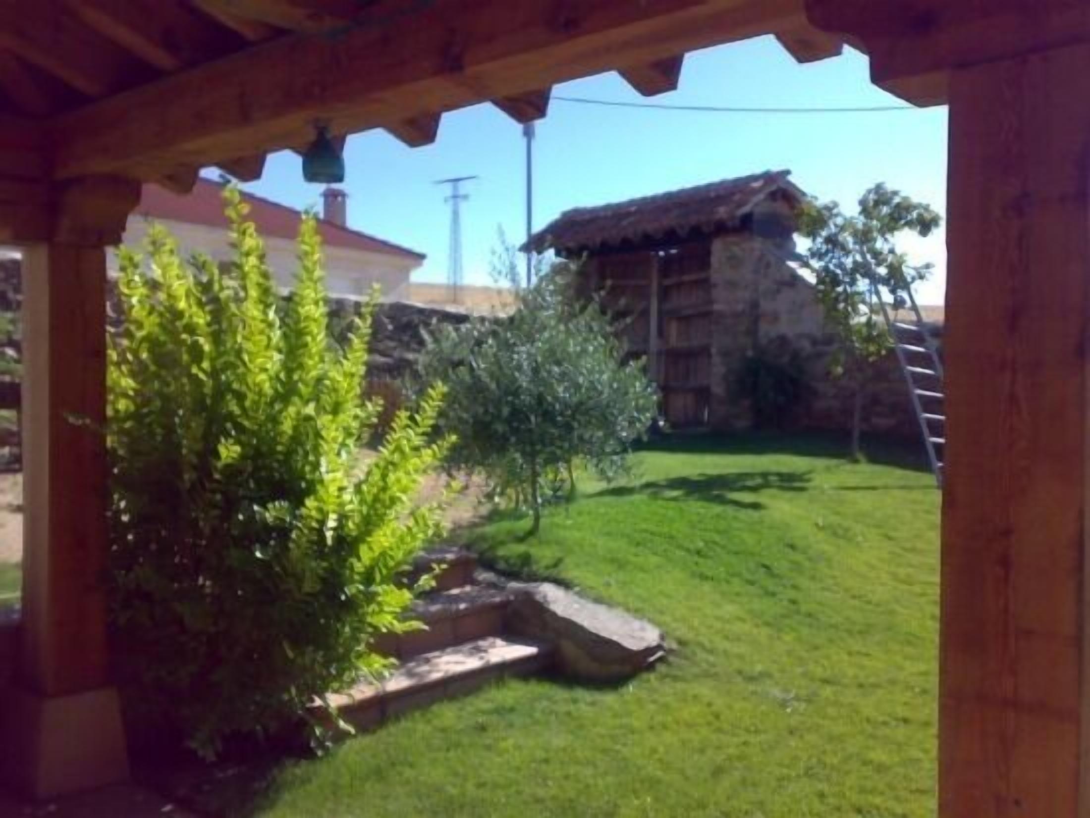 INTEGRO RENTAL 30 PAX BBQ and SWIMMING POOL Last weekend August with discount