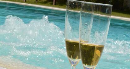 Villa with private pool in Lucca, special offers!