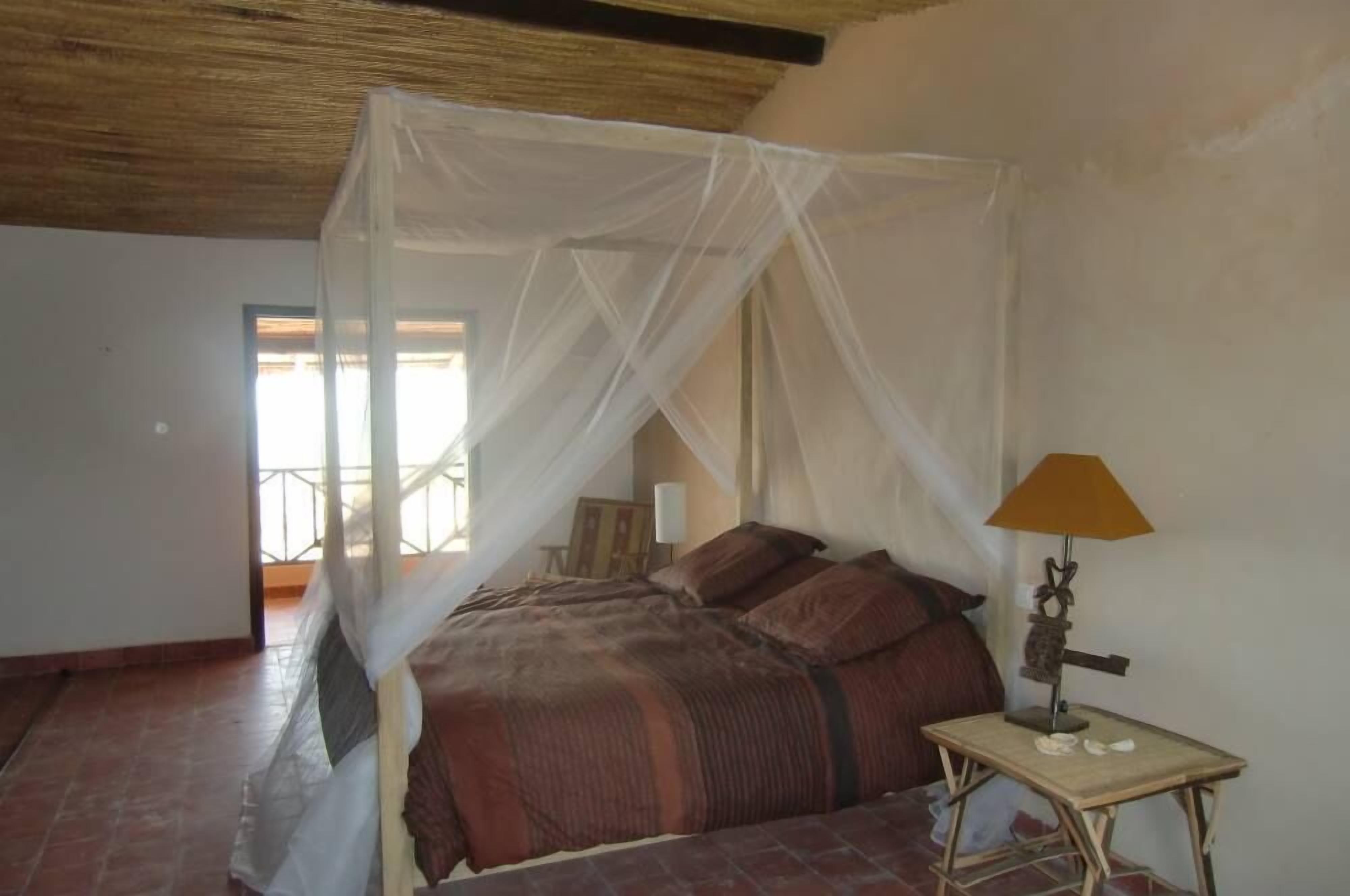 4 間睡房、床單