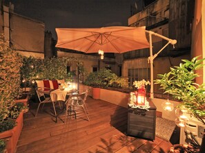 Outdoor dining - Delightful studio-FLAT with private terrace-Colosseum (Roma)