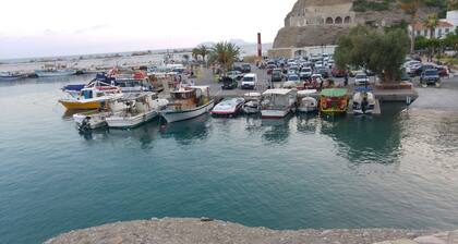 Lefteri's Rooms III (Appartement avec balcon)