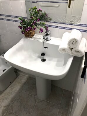 Hair dryer, towels