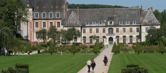 2 ensuite bedrooms, a spacious, well appointed Gîte overlooking the River Authie