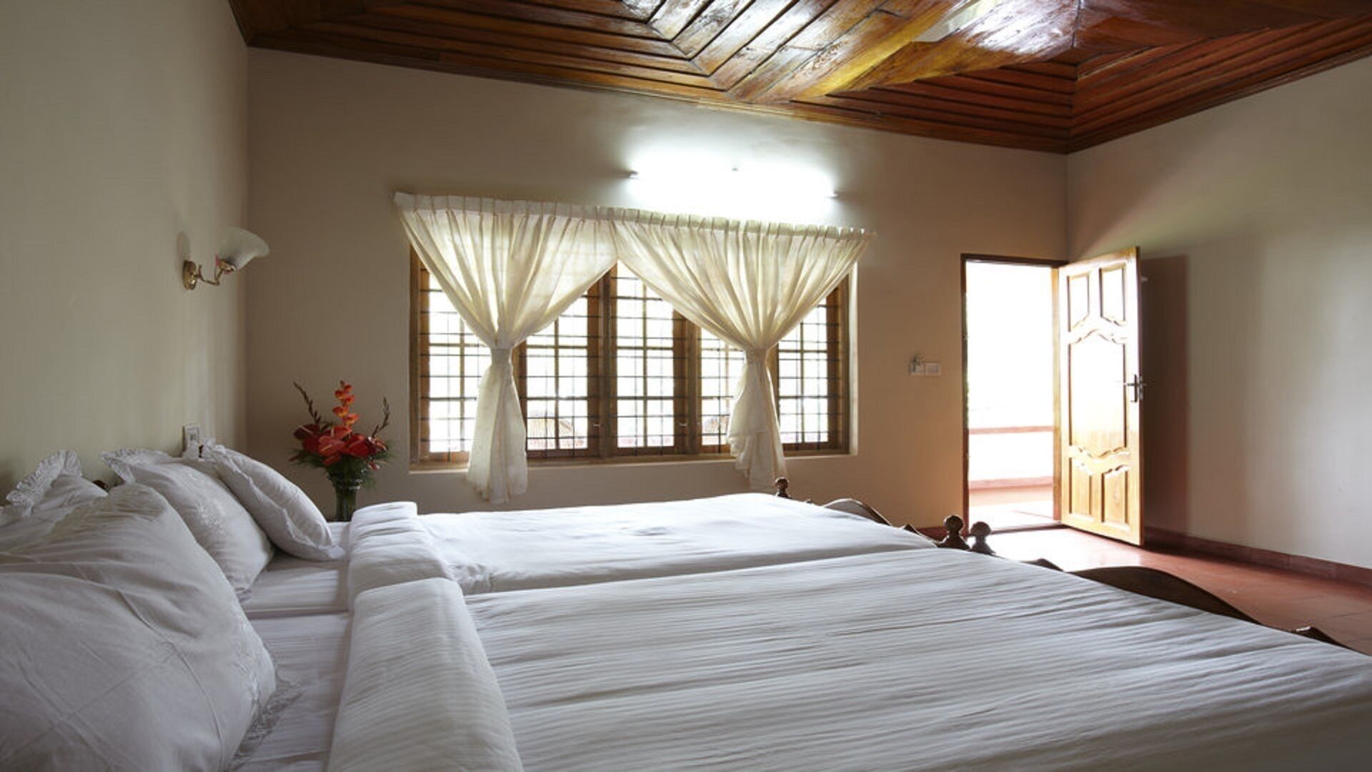 Stay with Local Family in a Plantation