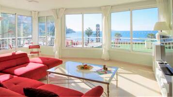 Smart TV y monitor de computadora