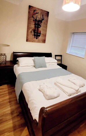 1 soverom, strykejern/-brett, wi-fi og sengetøy