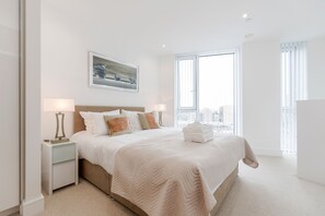 3 bedrooms, iron/ironing board, Internet, wheelchair access