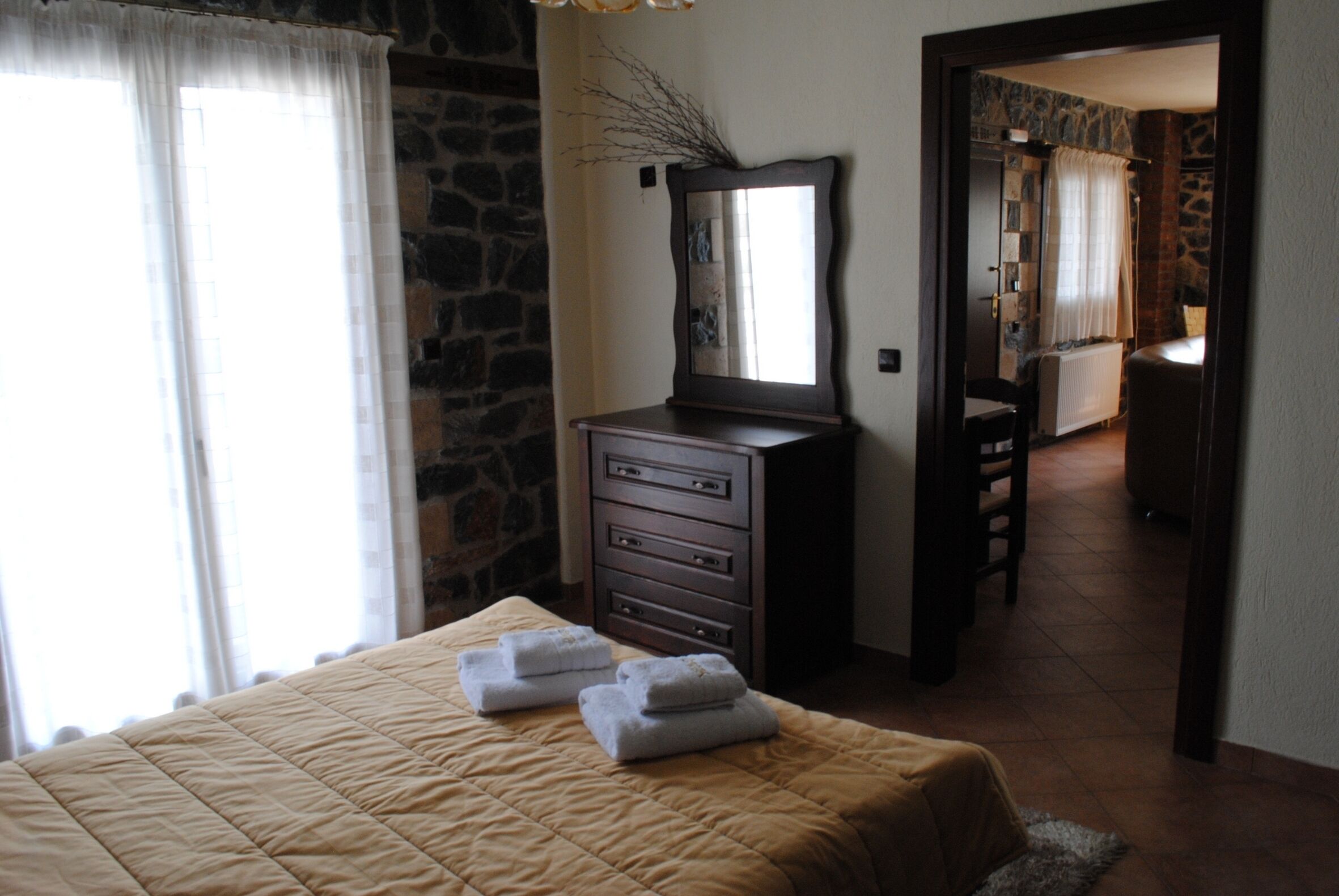 Welcome to Guesthouse Yades, Quad Studio!