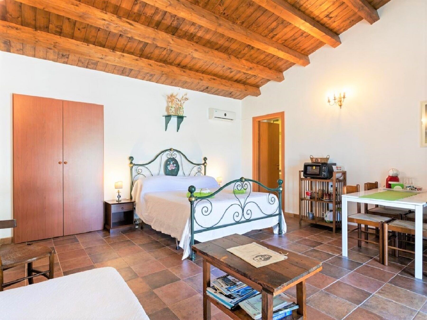 Mini suite with veranda overlooking the garden/baglio