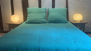 5 slaapkamers, een strijkplank/strijkijzer, gratis wifi, beddengoed