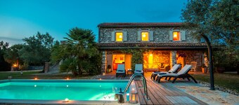 Casa Rea, villa met een privézwembad en een ruime tuin