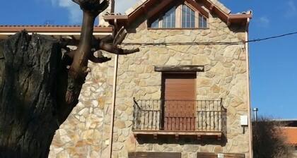 Self catering Arroyocantarranas for 13 people