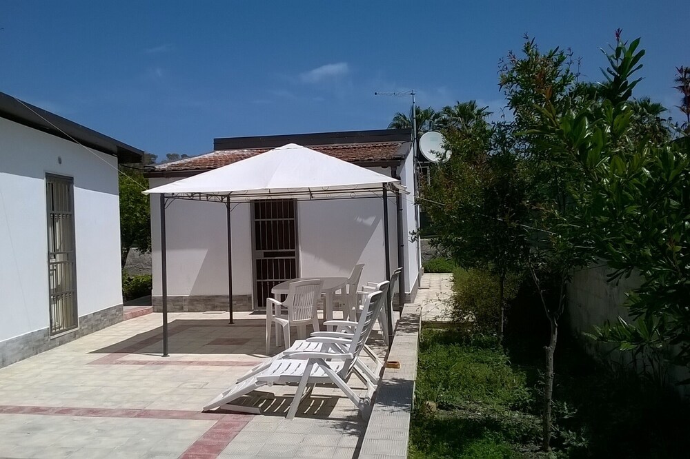 Guest house in Syracuse near the archaeological park.