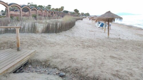 Front line Marina Dor, in front of the Gardens