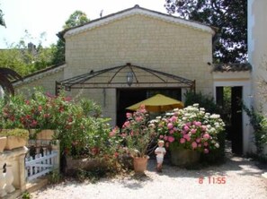 Exterior - Country Cottage / Gite - Vallon Pont D'Arc (Vallon-Pont-D'arc)
