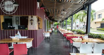 HOUSE HOSTAL LAS MERCEDES-HABITACION 2