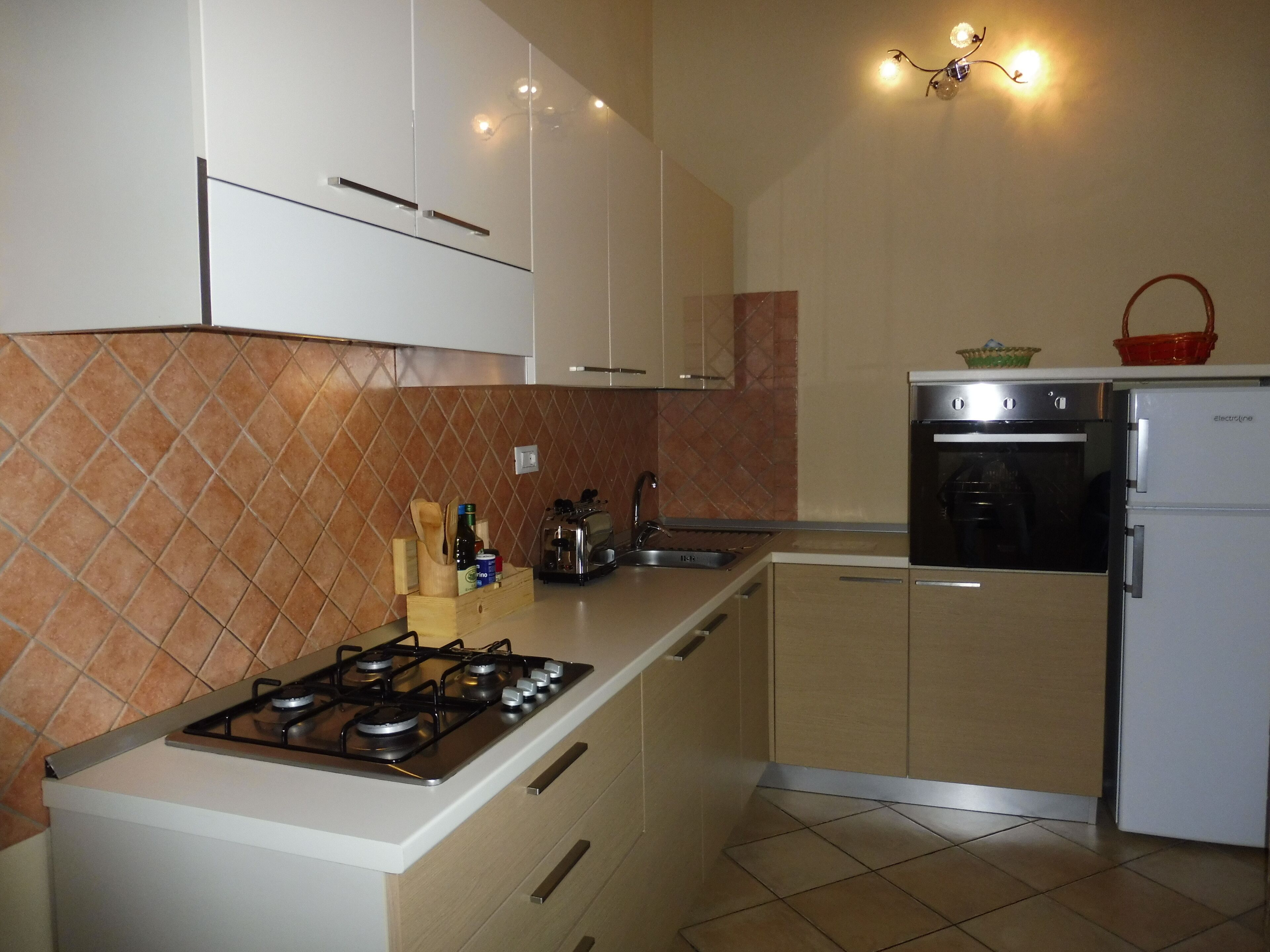 My House is the Sea! The attic of the marina a few steps from the sea and the center