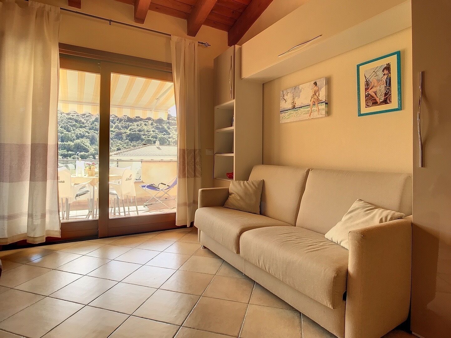 My House is the Sea! The attic of the marina a few steps from the sea and the center