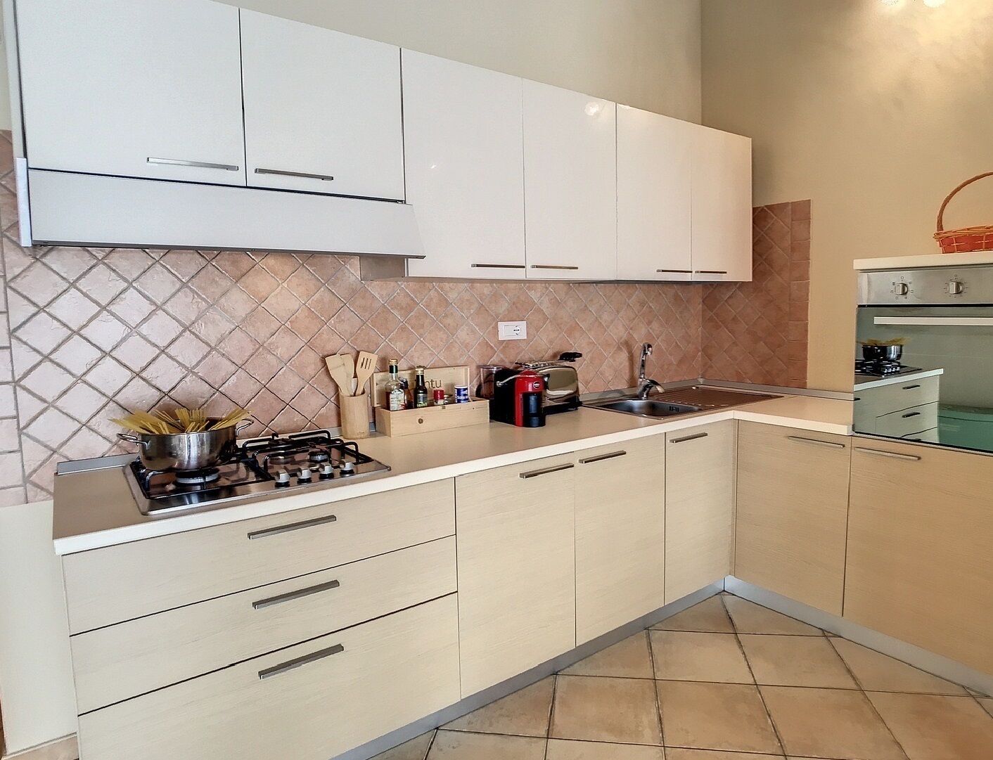 My House is the Sea! The attic of the marina a few steps from the sea and the center