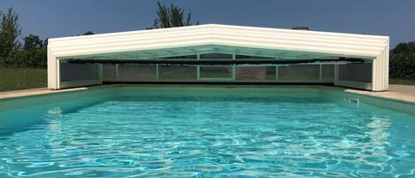 Piscine extérieure, piscine chauffée