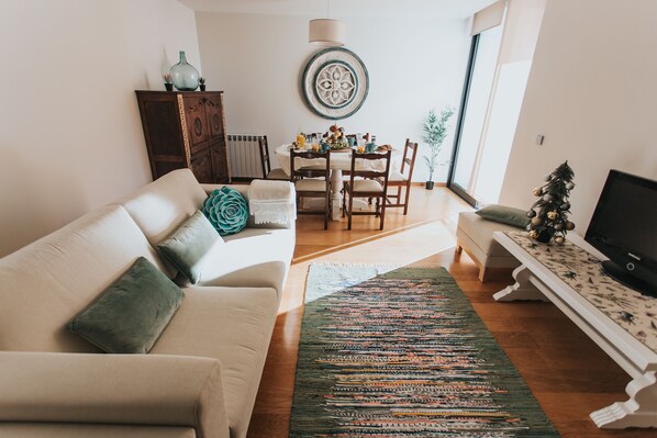 Téléviseur, livres