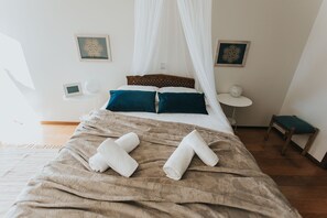 3 chambres, fer et planche à repasser, Wi-Fi, literie fournie