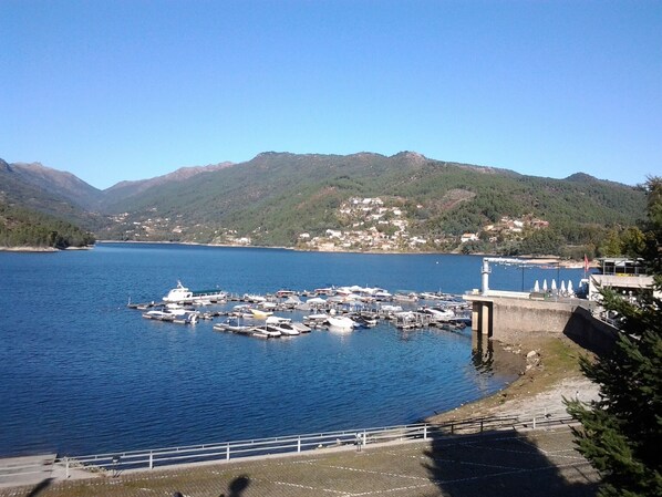 Marina - Gerês Apartmenent - Natural landscape, mountain, bay and spa holidays (Terras de Bouro)
