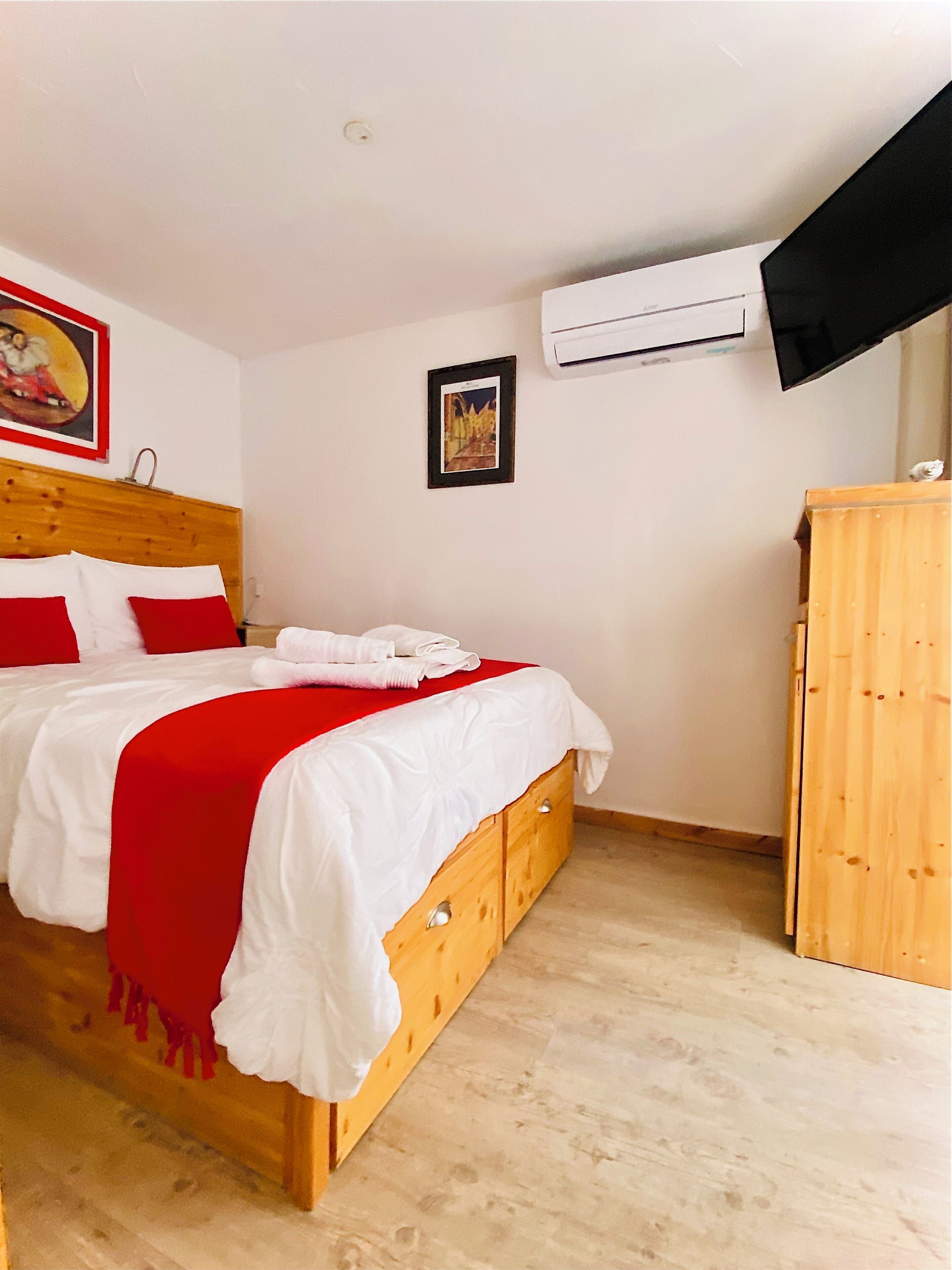 1 bedroom, iron/ironing board, free WiFi, bed sheets