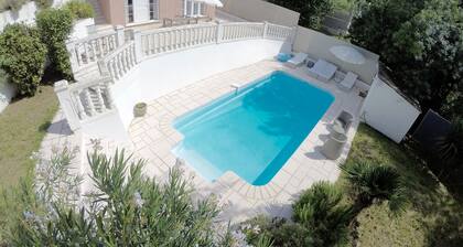 Klimatisiertes Apartment mit eigenem Pool